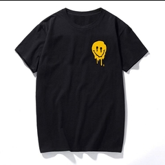 Blusa Smile Sorrido Derretido Camiseta Tumblr - comprar online