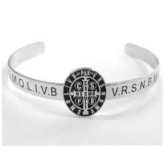 BRACELETE SÃO BENTO na internet