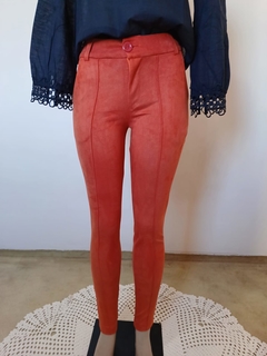Calça Skinny de Suede laranja