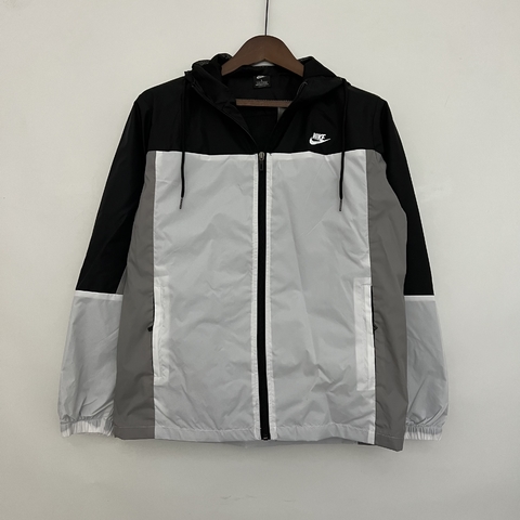 Corta Vento Nike Branca/Preta 2023