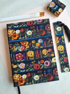 Planner Flores e Livros 2025