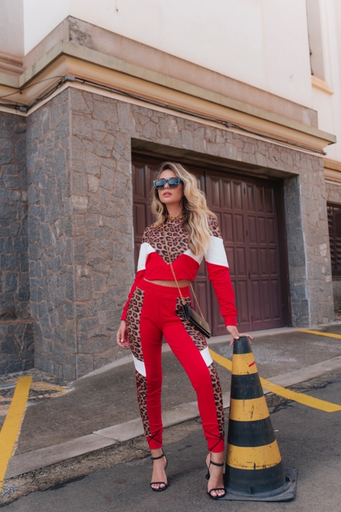 CONJUNTO DE MOLETOM