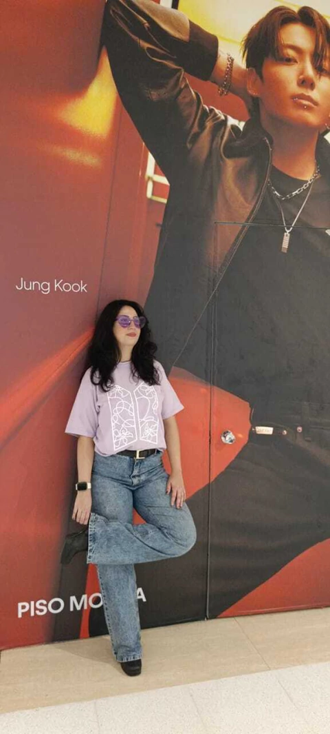 Camiseta Love Yourself - Lilás