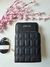 BOLSA CERTEIRA PORTA CELULAR TRANSVERSAL COM 3 DIVISÓRIAS (PRETA) - comprar online