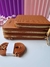 BOLSA CERTEIRA PORTA CELULAR TRANSVERSAL COM 3 DIVISÓRIAS (MARROM) - YOU INTENSE ACESSÓRIOS