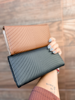 CARTEIRA ANGELINA MARROM - Leticia Neves Closet