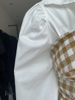 CROPPED XADREZ na internet