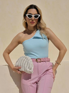 Blusa Nula Manga Laço na internet