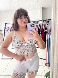 Short Doll Jasmine na internet