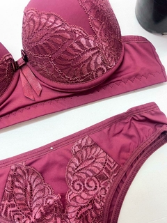 Conjunto tamanho M - comprar online