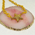 Choker amarelo pingente estrela dourado