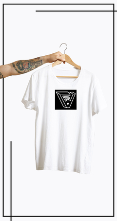 CAMISETA USEVEST STREETWEAR