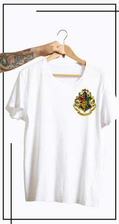 CAMISETA POTTERHEAD HOGWARDS BASICA
