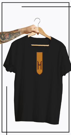 CAMISETA LUFA LUFA GRAVATA na internet