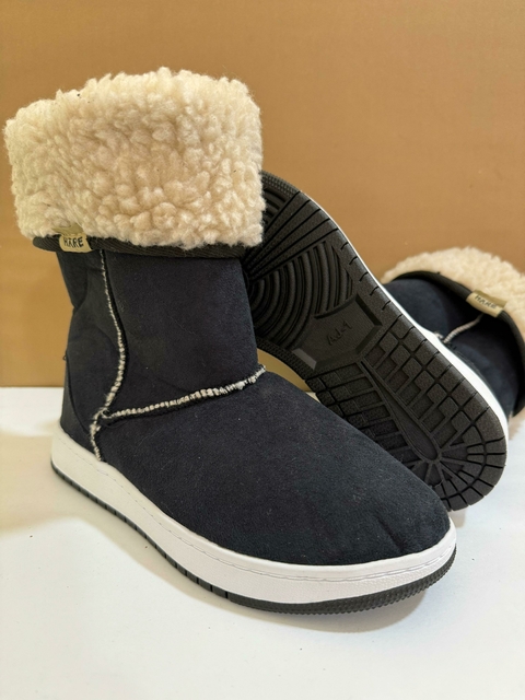 Pantubotas altas color negro