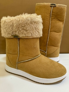 Pantubotas altas color beige en internet