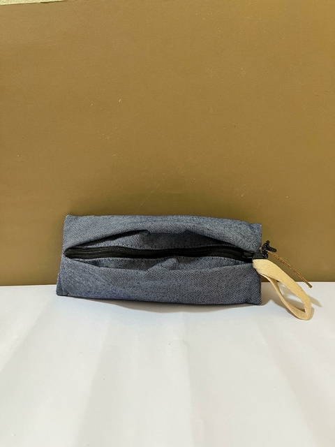 cartuchera azul envejecido