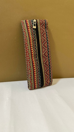 cartuchera tribal chata - comprar online