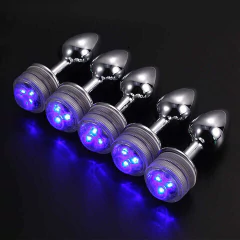 Plug anal feito em alumínio (7 x 2,8 cm) com luz LED e controle remoto - comprar online