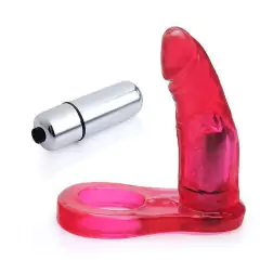 Anél Companheiro para DP c/ Vibro 11 x 2,5 cm na cor Vermelho Translucido - Com vibrador torpedo - Mais Prazer