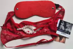 Kit Sensual: Calcinha Tailandesa Vermelha + Lubrificante K MED Neutro 50g + Venda p/ olhos. na internet