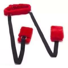 Coleira de Pelúcia e com Amarras Para as Pernas - comprar online