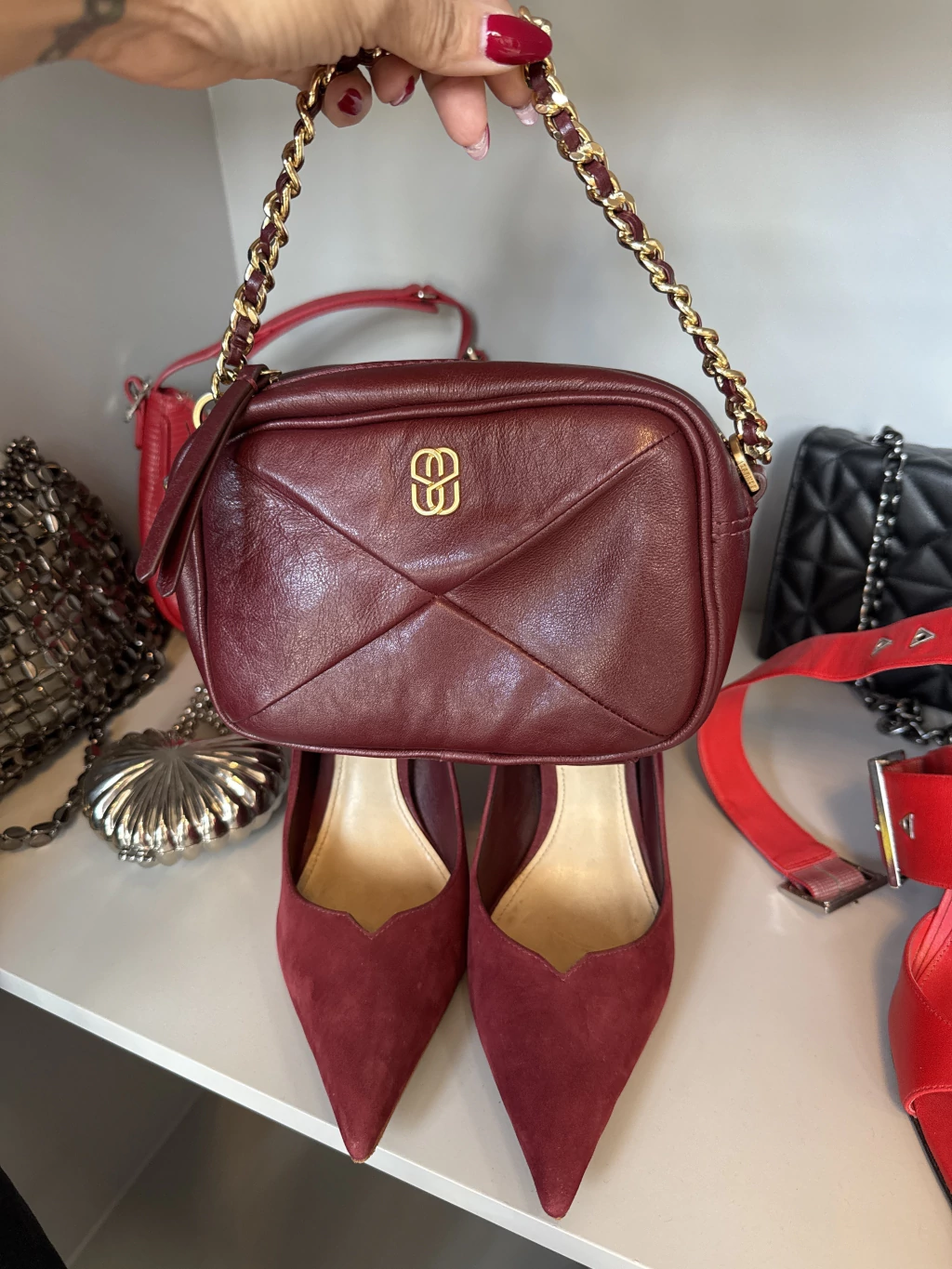 Bolsa Schutz original cherry