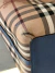 BOLSA BURBERRY GRAINY HAYMARKET DUPLA FACE AZUL - loja online