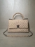 BOLSA CHANEL CHEVRON HANDLE MÉDIA OFF WHITE - comprar online