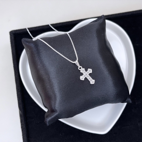Colar Cruz cravejada