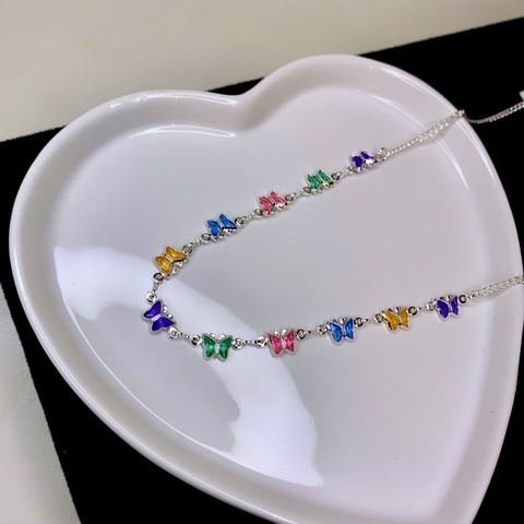 Chocker borboletinhas coloridas