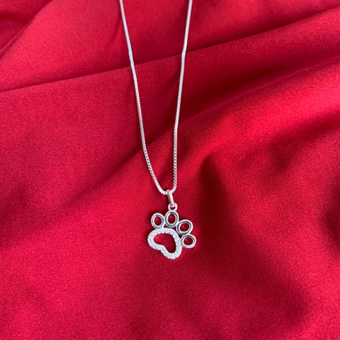 Colar patinha cravejada