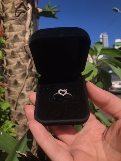 Anel Prata 925 Coração Vazado com Ponto de Luz Pedra Zircônia - COD 224 - comprar online