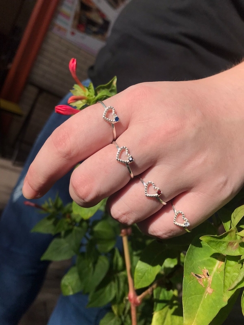 Anel Prata 925 Coração Vazado com Ponto de Luz Pedra Zircônia - COD 224