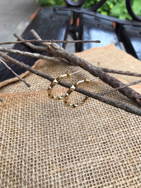 Brinco Argola Aberta Torcida P Folheada a Ouro 18K - COD BD283