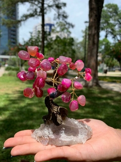 Árvore pedra Agata Rosa 7 galhos 12 cm - COD 8888