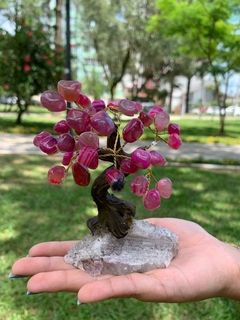 Árvore pedra Agata Rosa 7 galhos 12 cm - COD 8888 - comprar online
