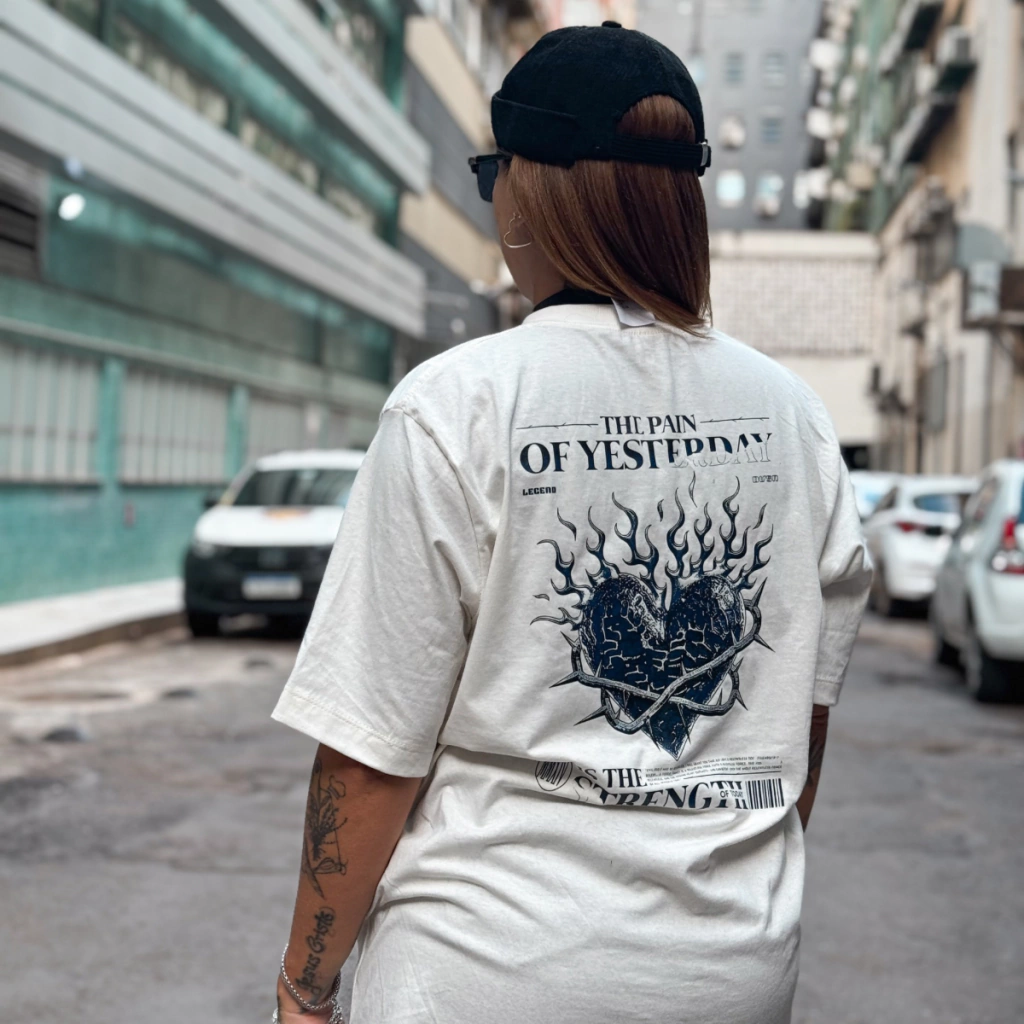 Camiseta Oversized Heart on Fire