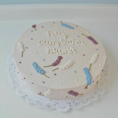 Pastel + texto en betún en internet