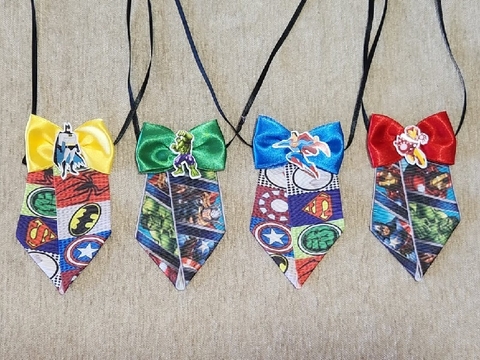 GRAVATA CETIM LAÇO APLIQUE HERÓIS C/30 #