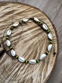 Colar Choker Regulável Búzios com Miçangas do Reggae - Kaya Artesanatos