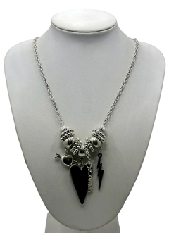 Collar Largo con Corazón Esmaltado
