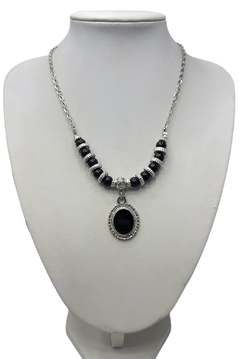 Collar Corto Pelotas con Medalla - comprar online