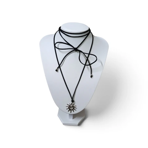 Collar Chocker Gamuza con Dijes Grandes