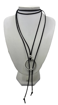 Collar Chocker Gamuza con Dijes Grandes - comprar online