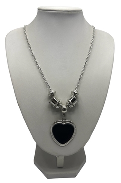 Collar Largo con Corazon Esmaltado