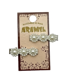 Hebilla Piquito Doble con Perlas 3 pares