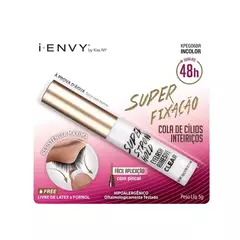 COLA DE CILIOS IENVY KISS NY