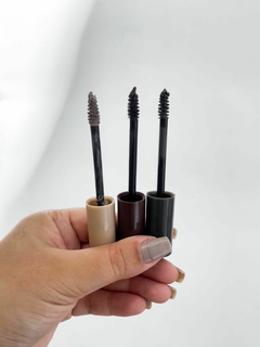 MASCARA PARA SOBRANCELHAS MAX LOVE - comprar online