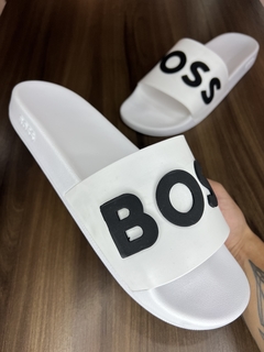 CHINELO HUGO BOSS na internet